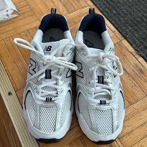New Balance 530 white and silver